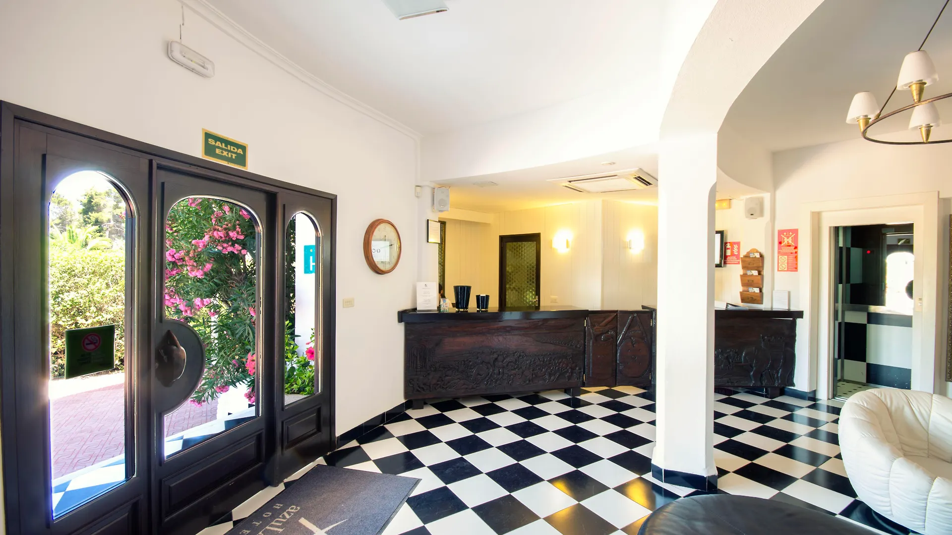 Azuline Hotel Galfi (Adults Only) 샌안토니오